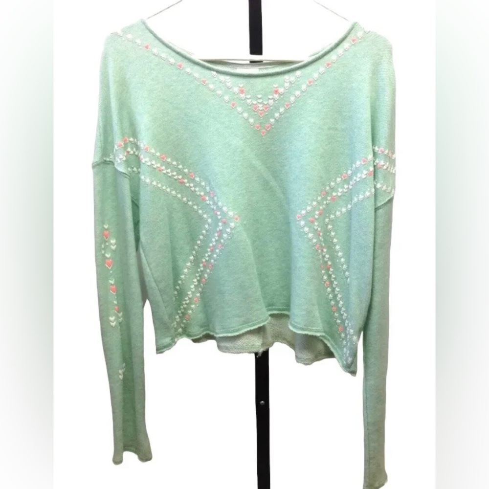 Mint Green Crop Sweater Size Med Heart Top Raw Hem Aeropostale Tokyo Darling